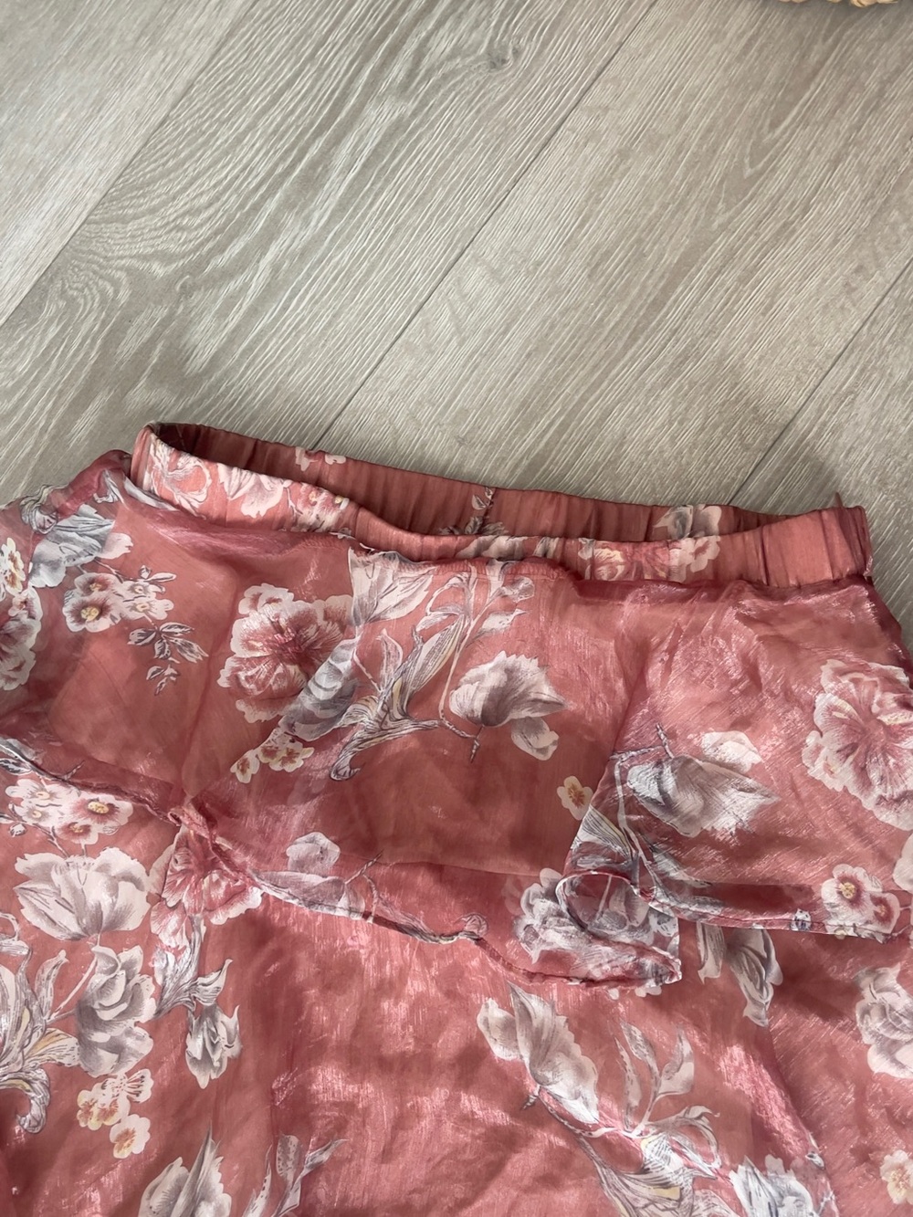 En Saison Dusty Rose Floral Tiered Ruffle Midi Skirt - Picture 7 of 8